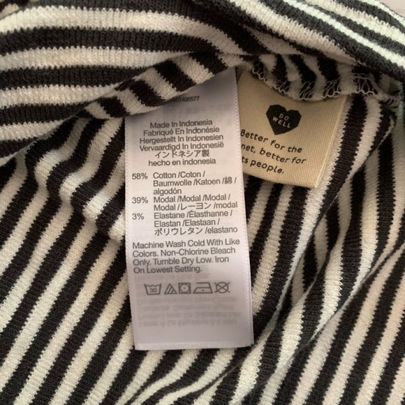 Bundle: Perfect Madewell Cropped Basic Tees - Picture 5 of 10